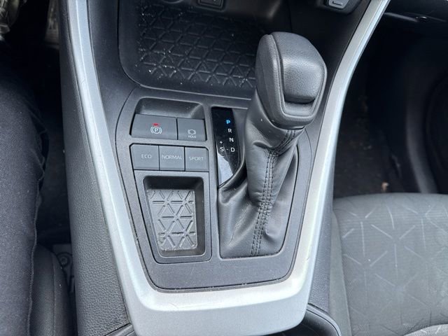 Used 2024 Toyota RAV4 XLE image 18