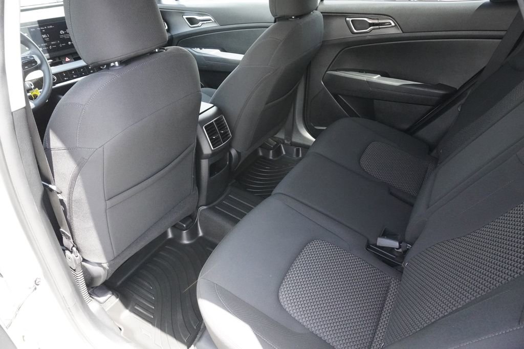 Used 2023 Kia Sportage LX AWD/4WD image 29
