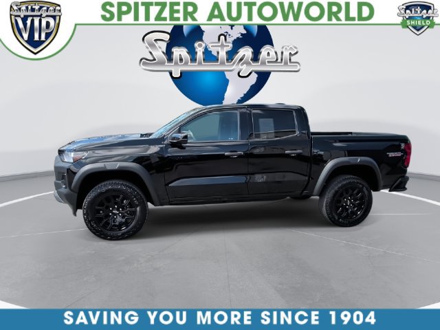 Used 2023 Chevrolet Colorado Trail Boss w/ Technology Package AWD/4WD image 9
