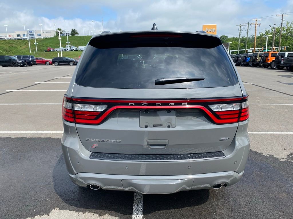 Used 2025 Dodge Durango GT image 4