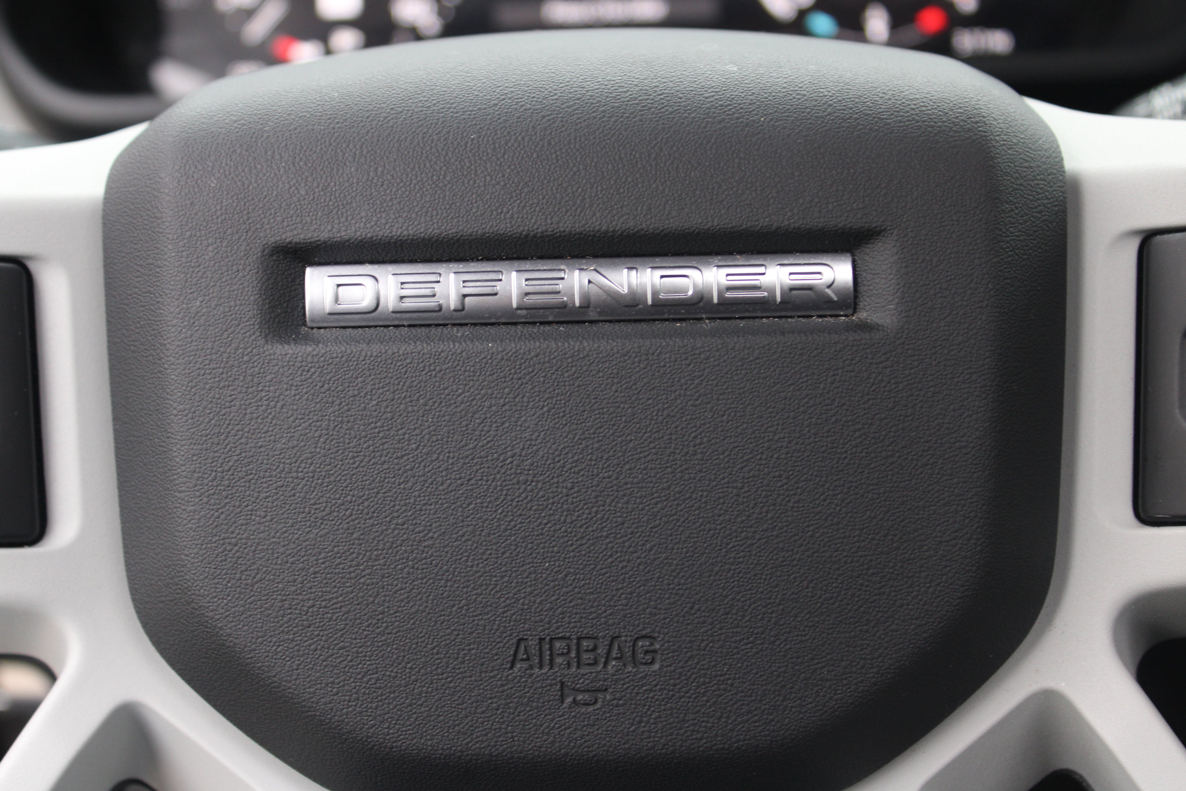 Used 2024 Land Rover Defender 110 S image 19