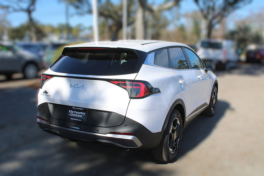 New 2026 Kia Sportage EX image 7