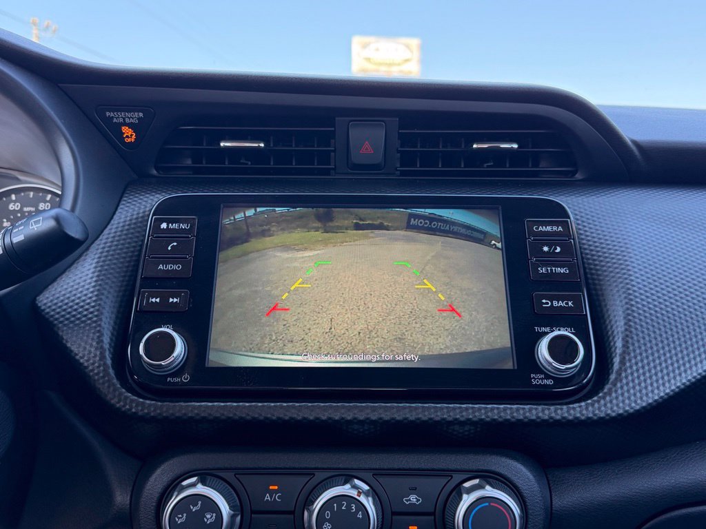 Used 2023 Nissan Kicks SV FWD image 9
