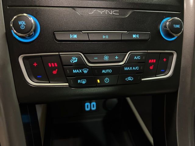 Used 2019 Ford Fusion SEL image 31