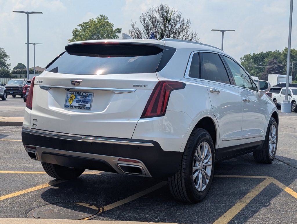 Used 2020 Cadillac XT5 Premium Luxury AWD/4WD image 4