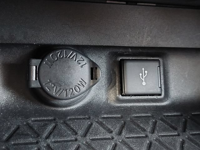 Certified 2022 Toyota RAV4 LE AWD/4WD image 21