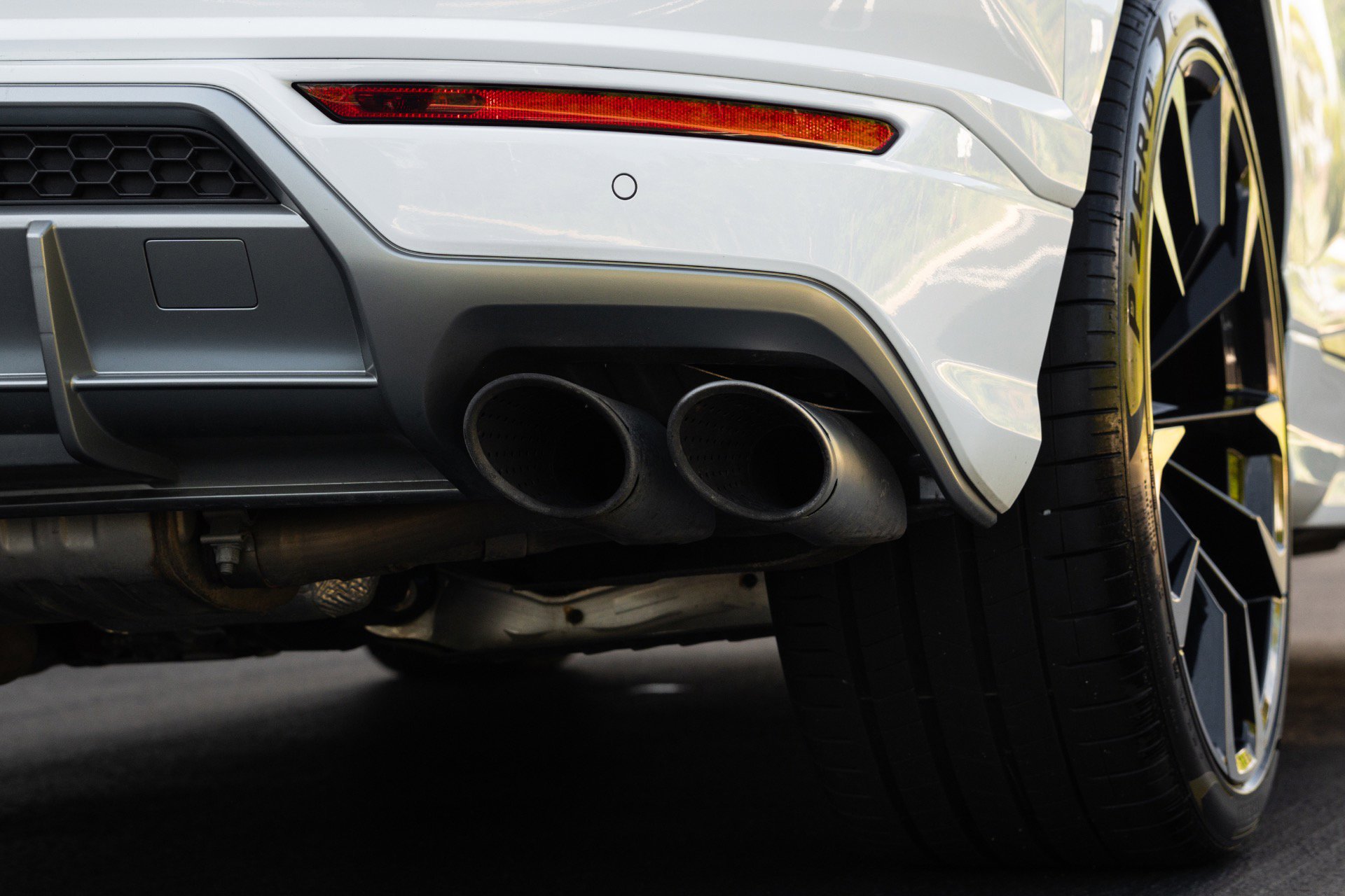 Used 2022 Lamborghini Urus AWD/4WD image 18