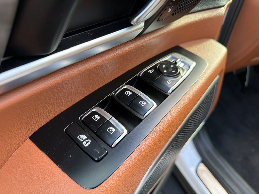 Certified 2025 Kia Telluride SX Prestige X-Line AWD/4WD image 13