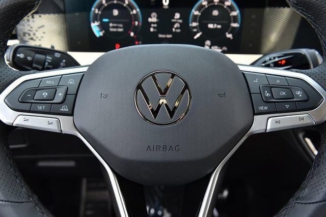 New 2026 Volkswagen Tiguan SE R-Line AWD/4WD image 18