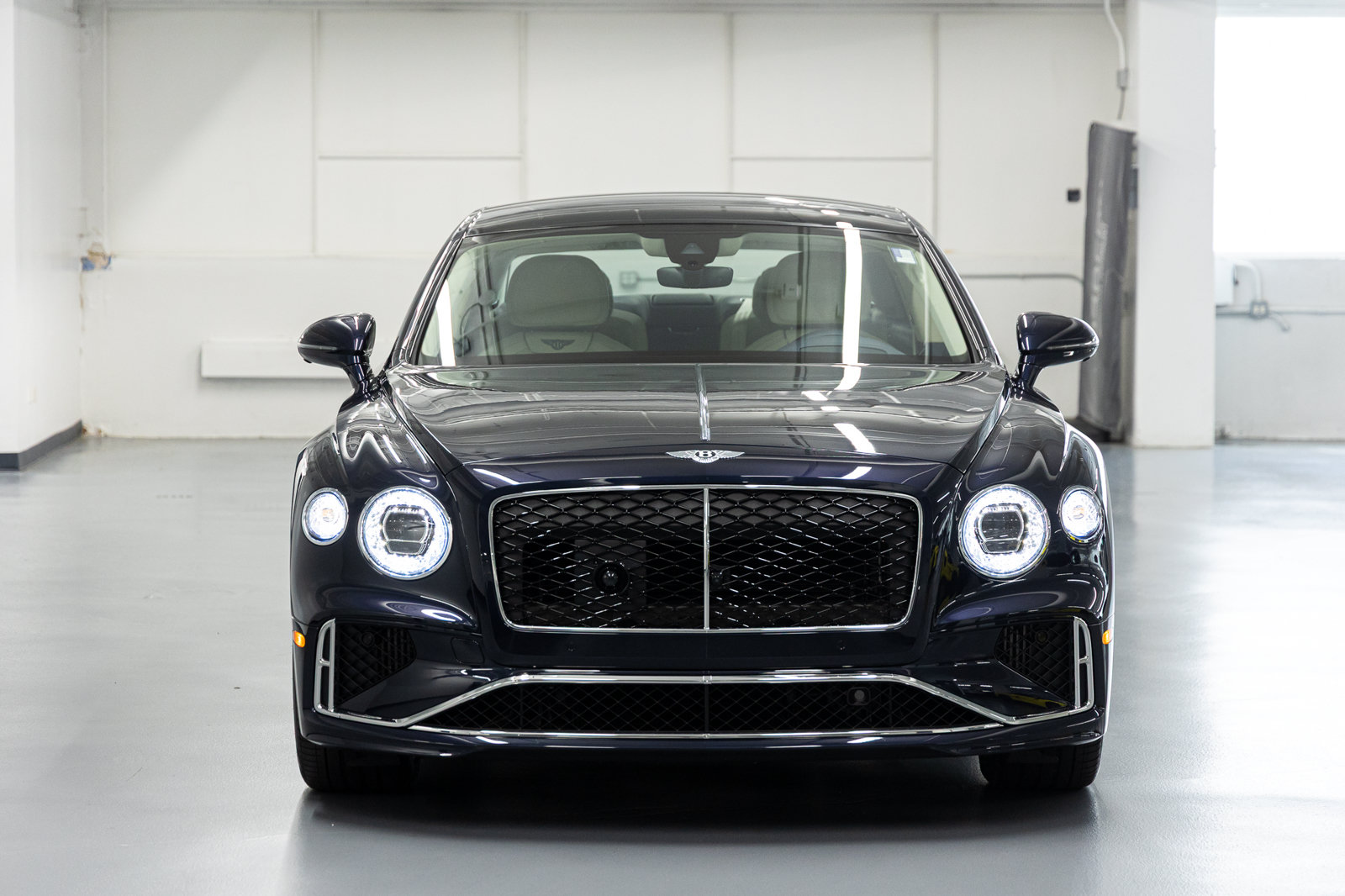 Certified 2026 Bentley Flying Spur V8 AWD/4WD image 9