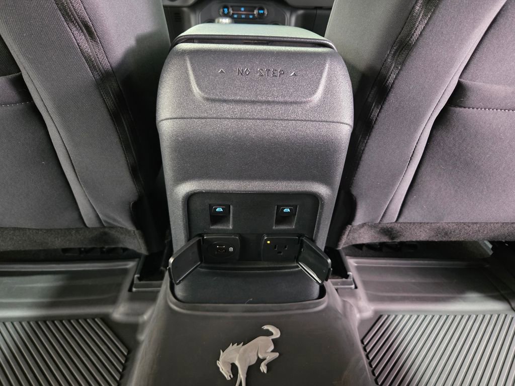 Used 2023 Ford Bronco Big Bend w/ Sasquatch Package AWD/4WD image 25