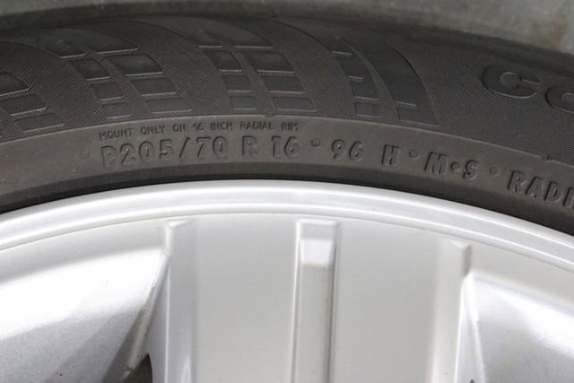 Used 2019 Chevrolet Trax LT w/ LT Convenience Package image 41