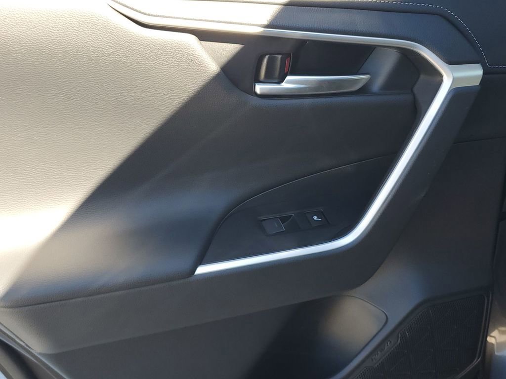 Used 2024 Toyota RAV4 Limited image 43