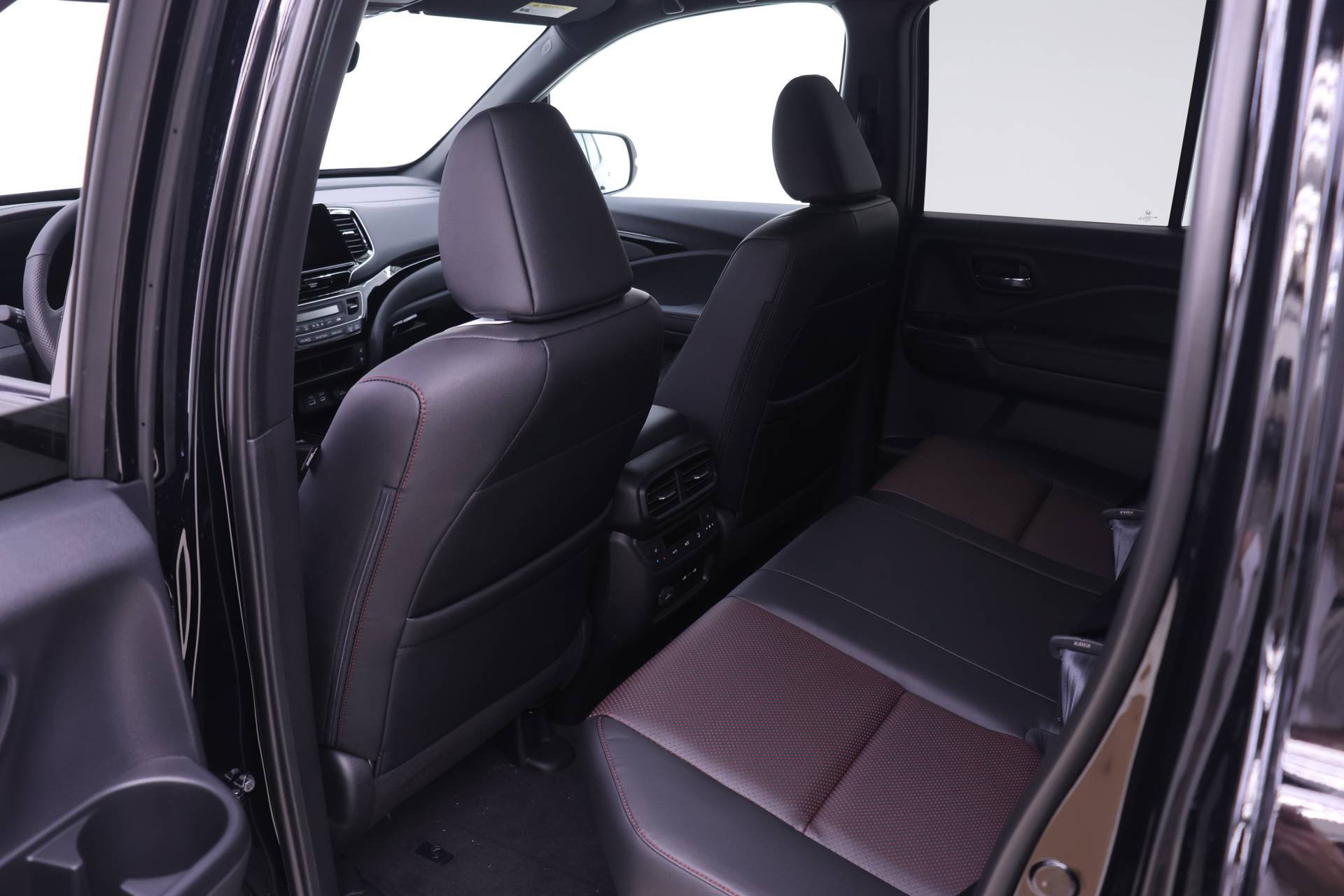 New 2026 Honda Ridgeline Black Edition image 10