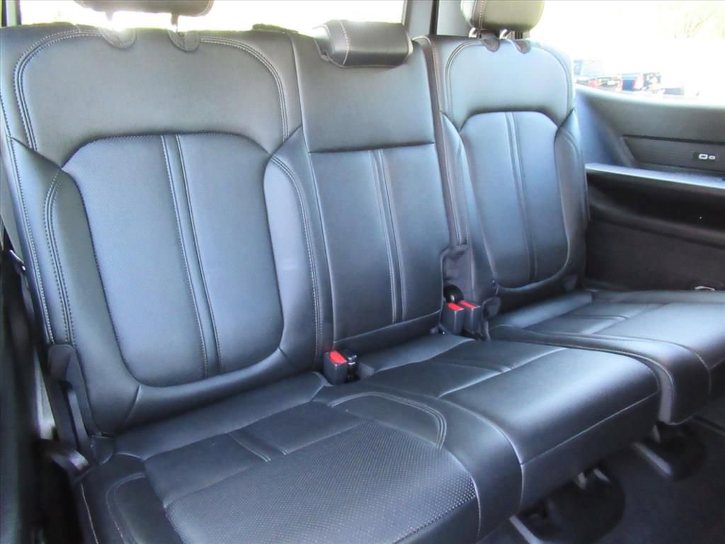 Used 2024 Jeep Wagoneer 4WD image 33