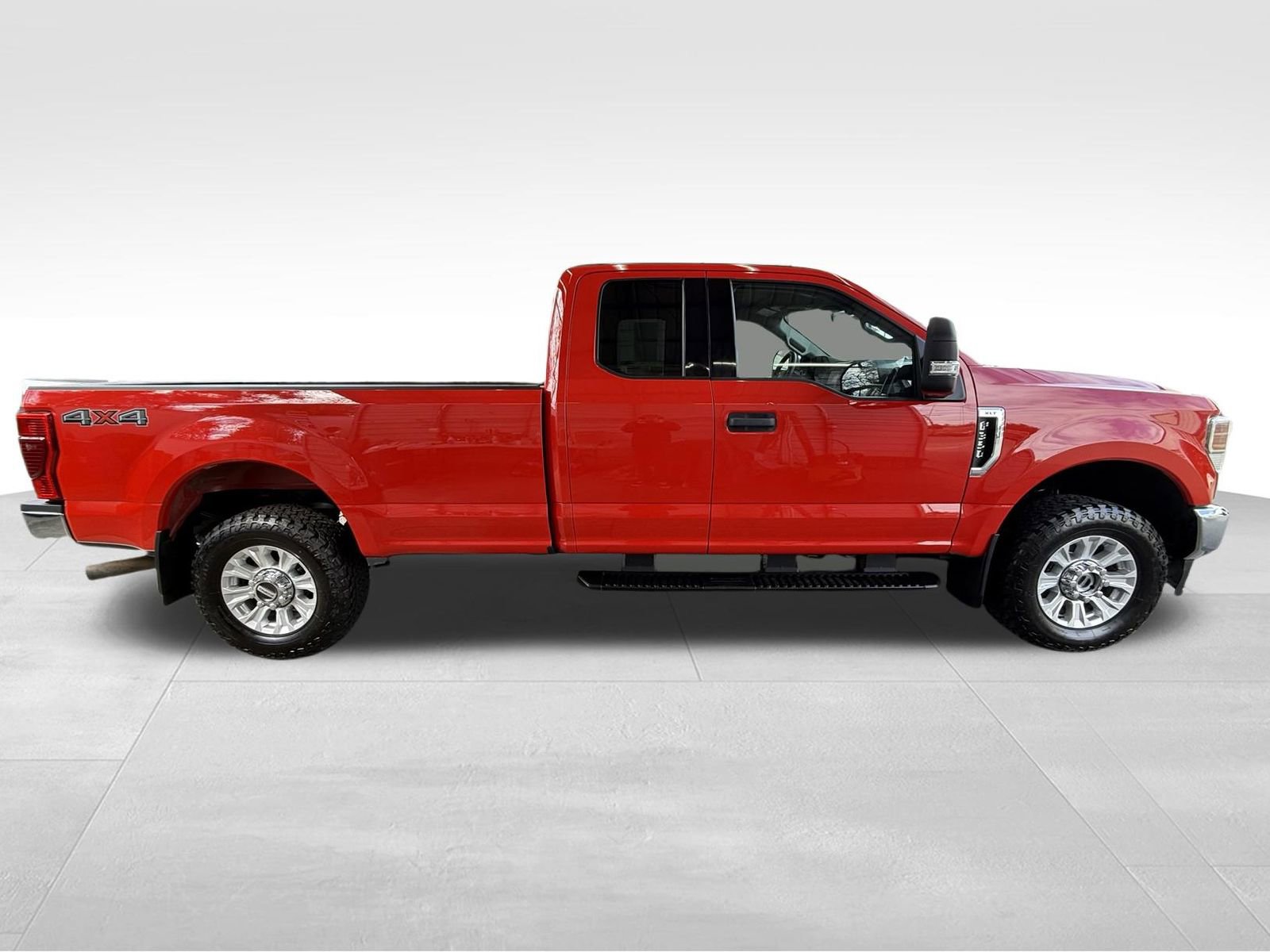 Used 2021 Ford F350 XLT w/ Camper Package AWD/4WD image 4