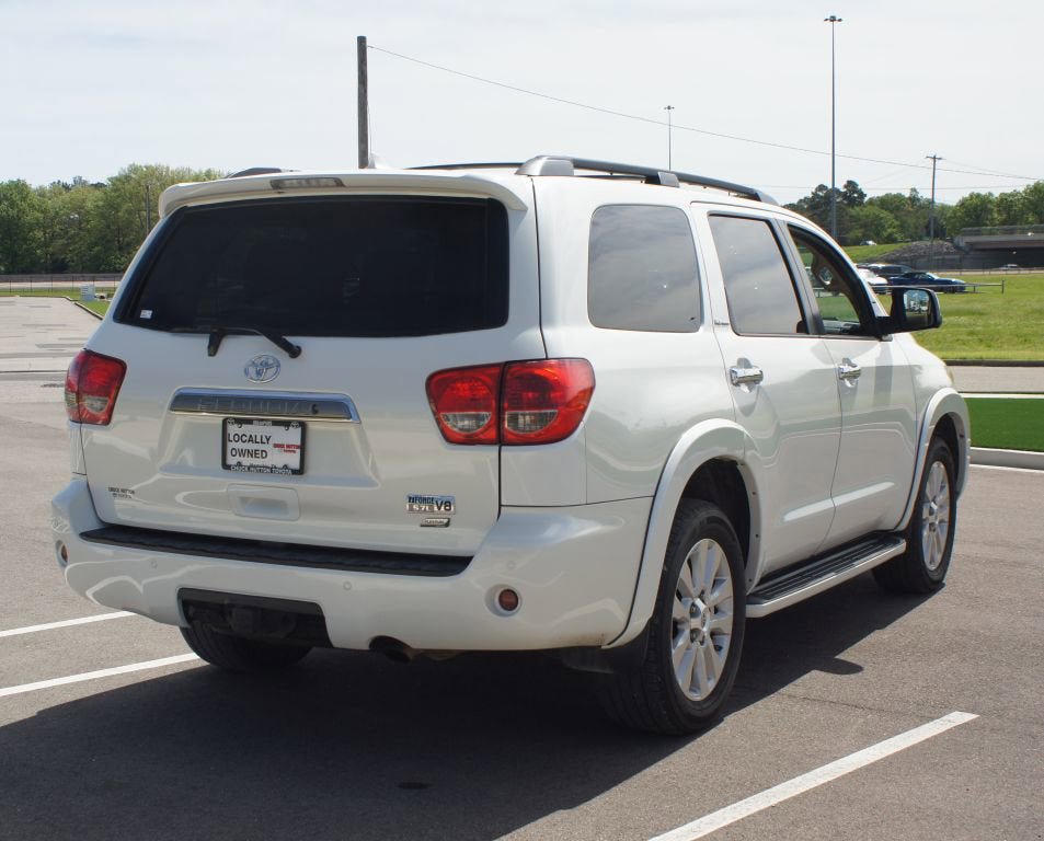 Used 2015 Toyota Sequoia Platinum AWD/4WD image 23