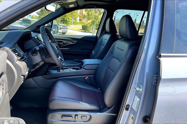 New 2026 Honda Ridgeline Black Edition image 8