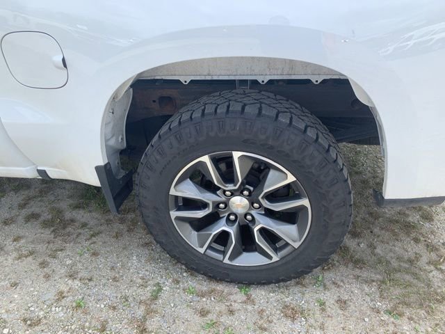 Used 2022 Chevrolet Silverado 1500 LT image 9