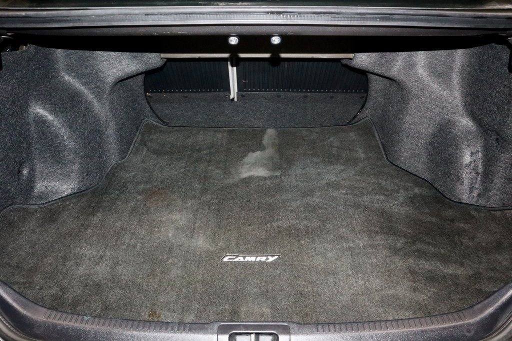 Used 2015 Toyota Camry SE image 14