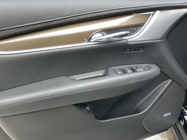 Certified 2023 Cadillac XT6 Sport w/ LPO, ONYX Package AWD/4WD image 20