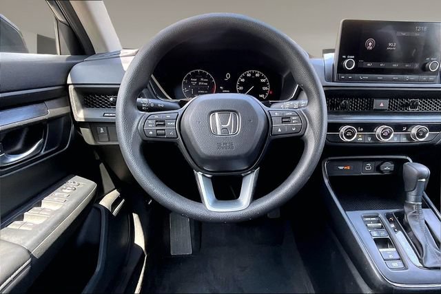 Used 2025 Honda CR-V LX image 8
