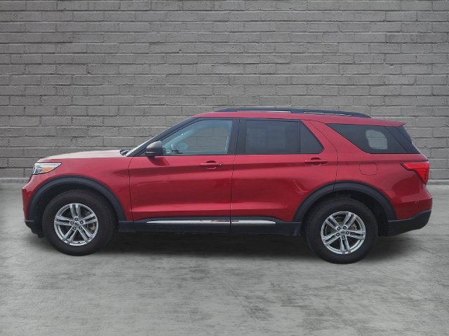 Used 2023 Ford Explorer XLT w/ Equipment Group 202A AWD/4WD image 6