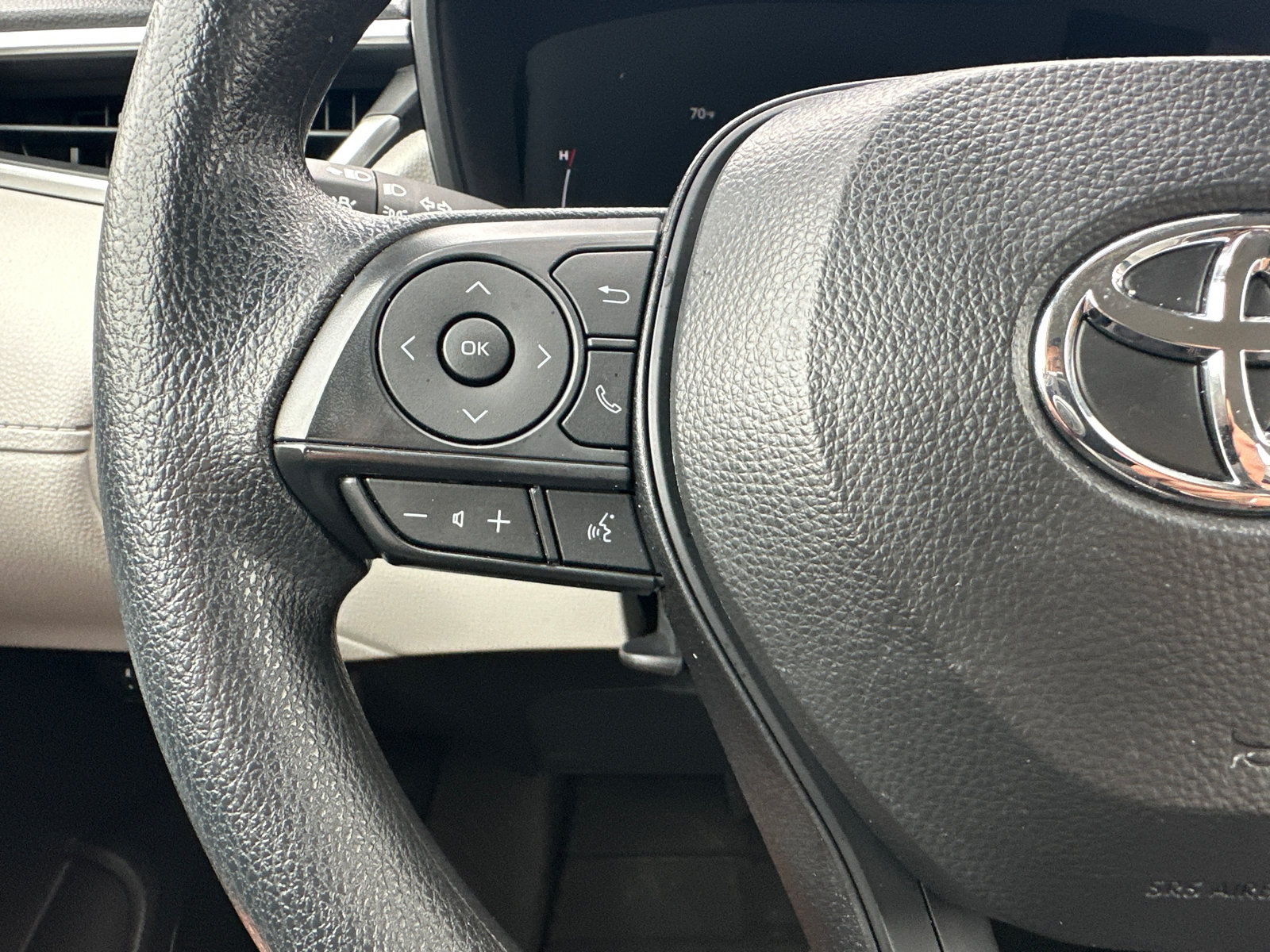 Used 2026 Toyota Corolla Cross L FWD image 20