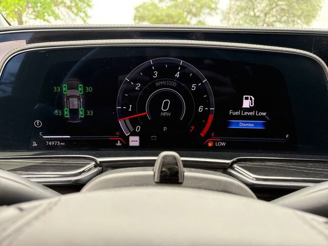 Used 2023 Cadillac Escalade V w/ LPO, ONYX Package AWD/4WD image 9