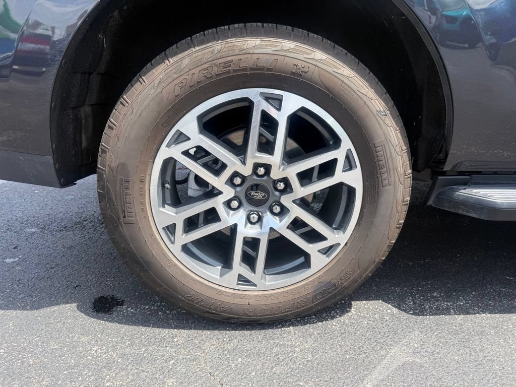 New 2026 Ford Expedition Active AWD/4WD image 54