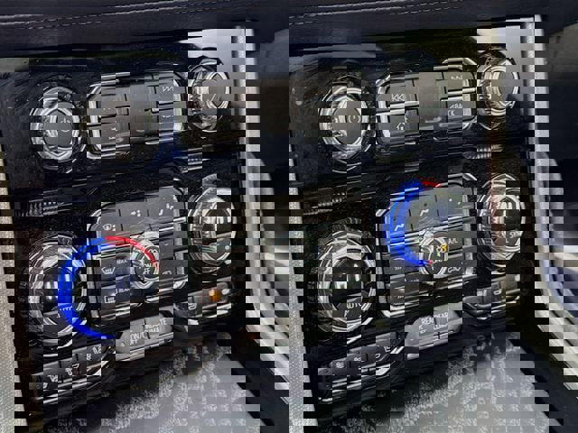 Used 2023 GMC Yukon Denali image 19