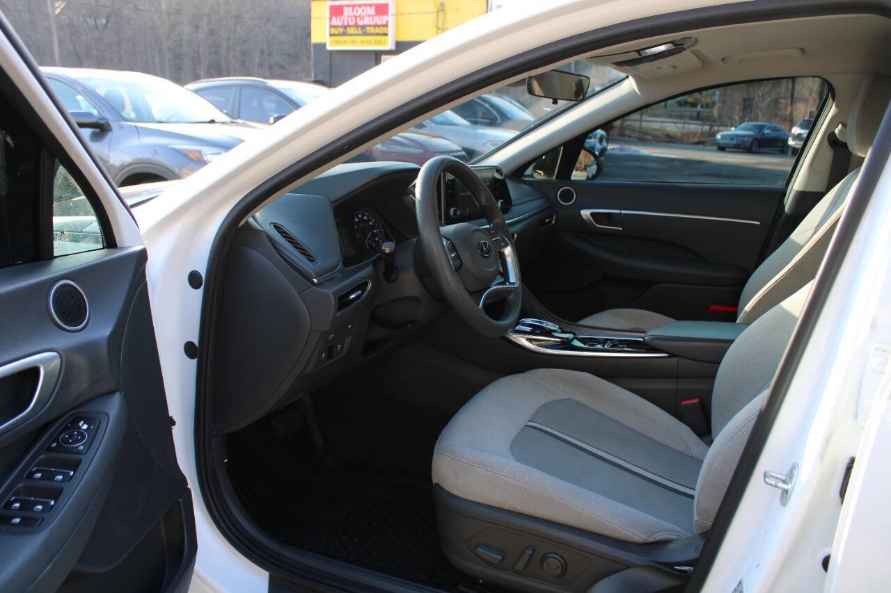 Used 2021 Hyundai Sonata SEL w/ Cargo Package image 21