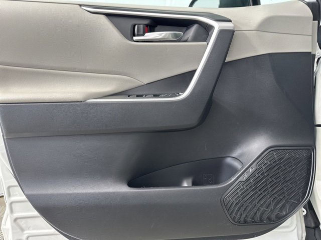 Used 2023 Toyota RAV4 XLE image 23