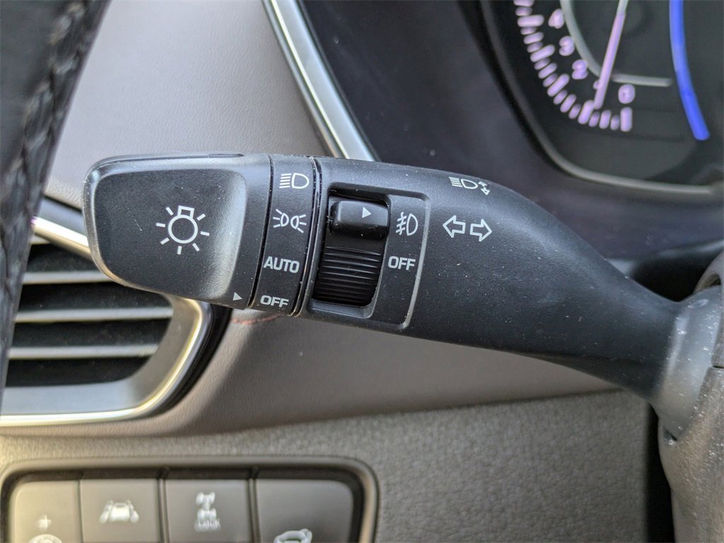 Used 2020 Hyundai Santa Fe Limited image 29