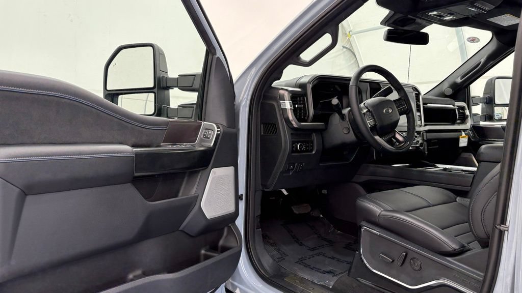 New 2026 Ford F450 Platinum w/ FX4 Off-Road Package AWD/4WD image 33