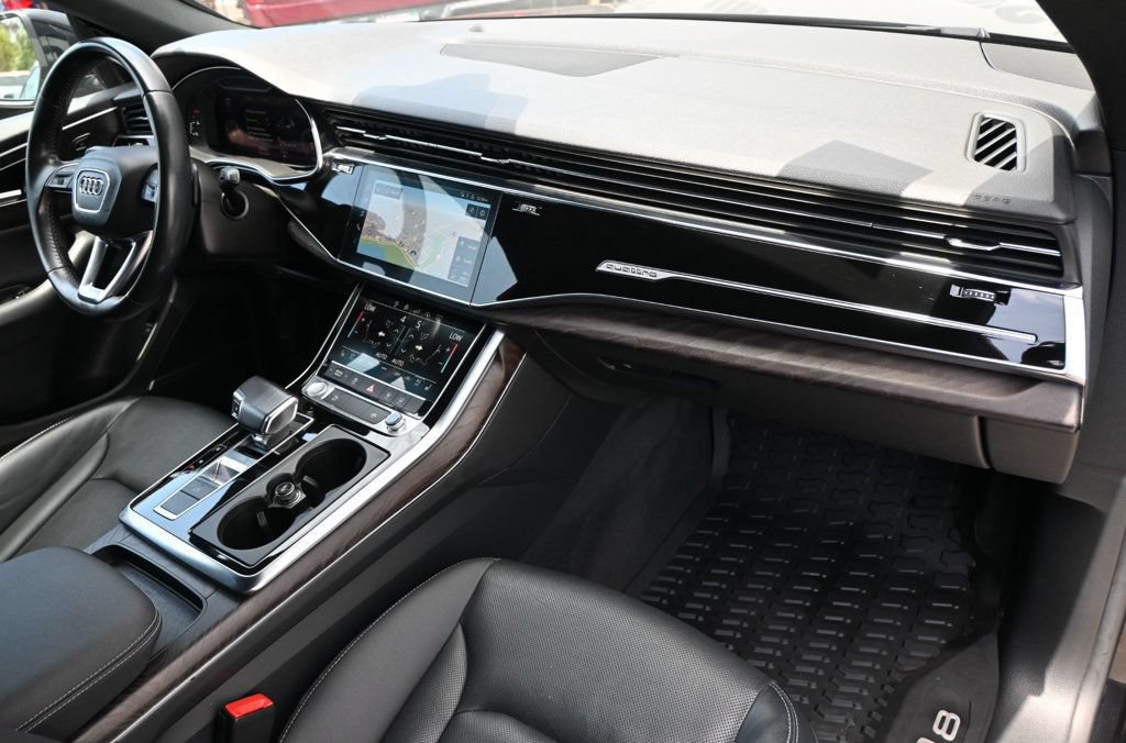 Used 2020 Audi Q8 Premium Plus w/ Premium Plus Package AWD/4WD image 13