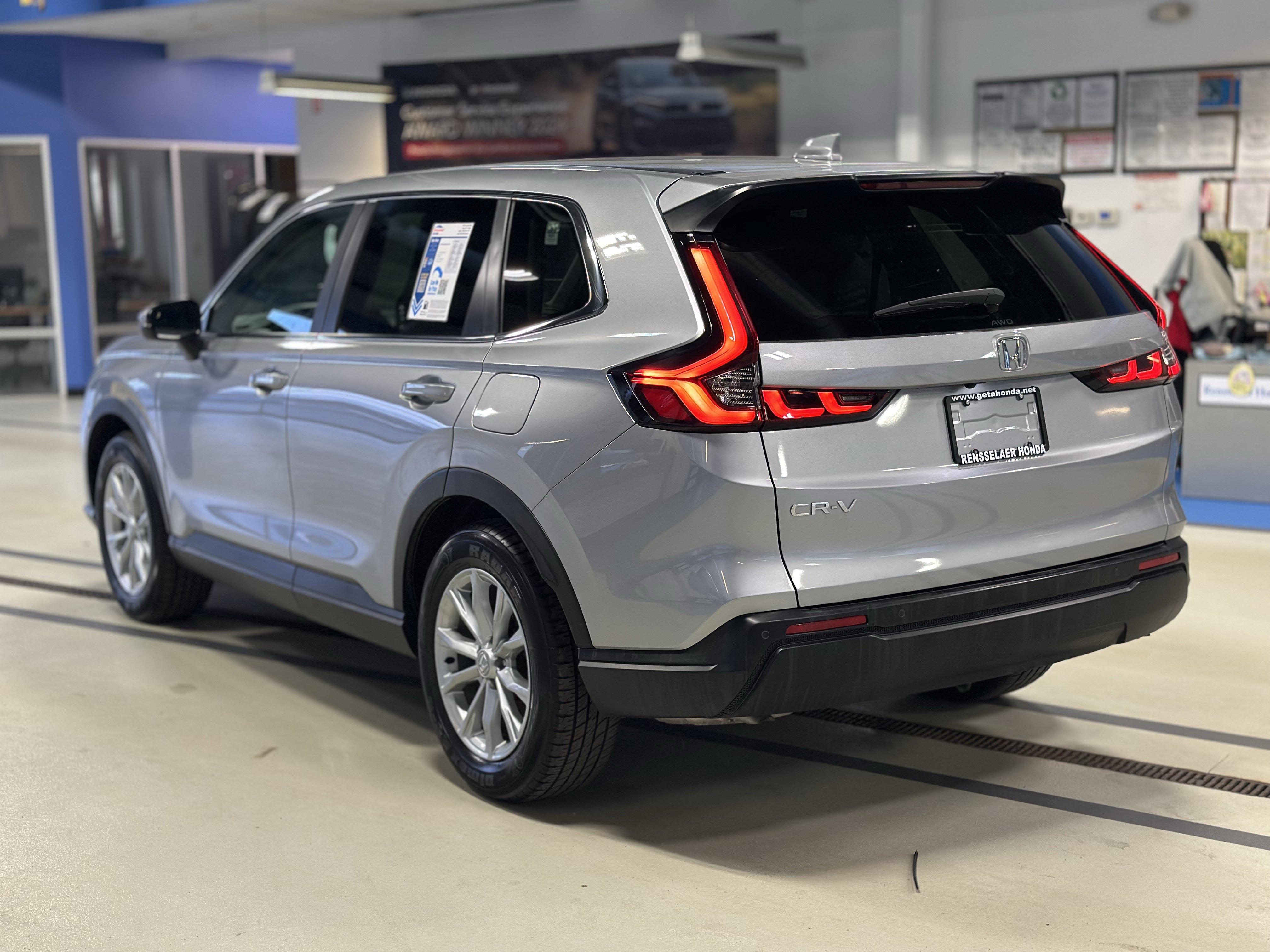 Used 2024 Honda CR-V EX-L image 7