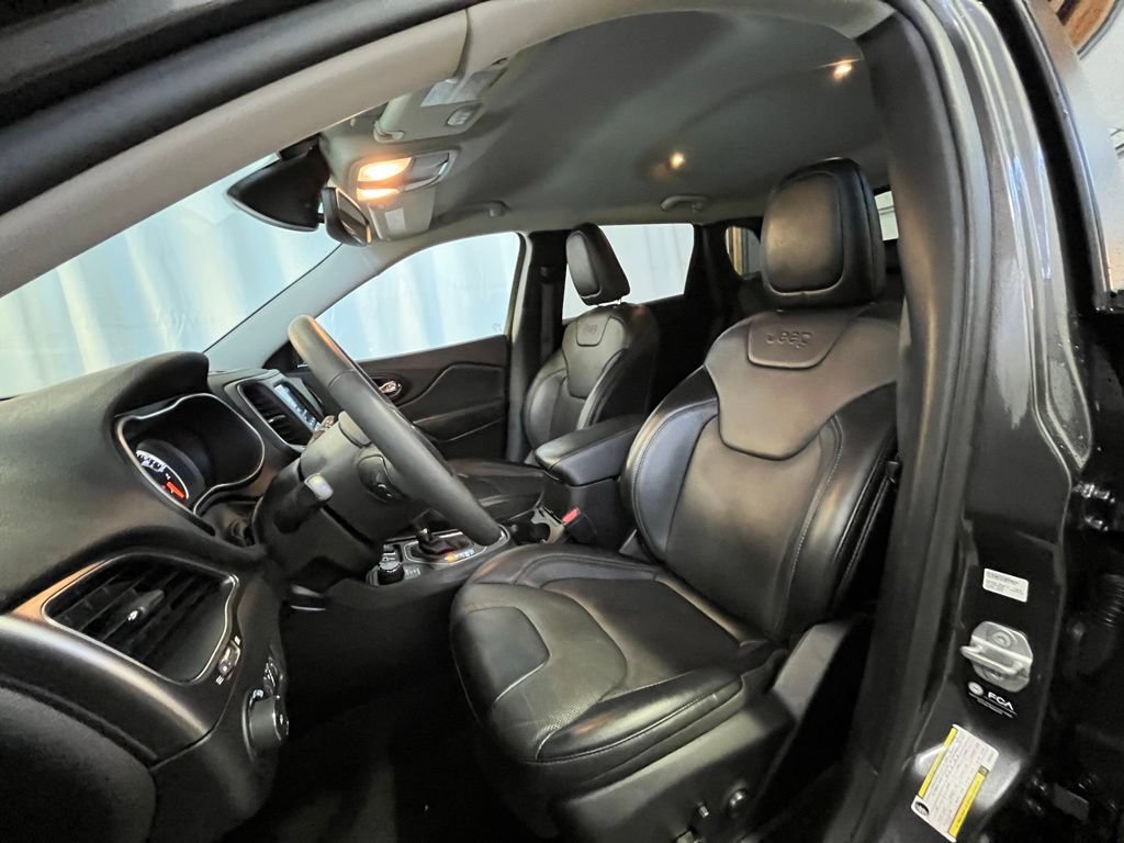 Used 2022 Jeep Cherokee Latitude Lux AWD/4WD image 10