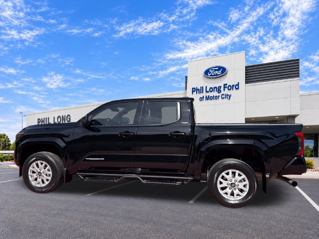 Used 2026 Toyota Tacoma SR5 AWD/4WD image 5