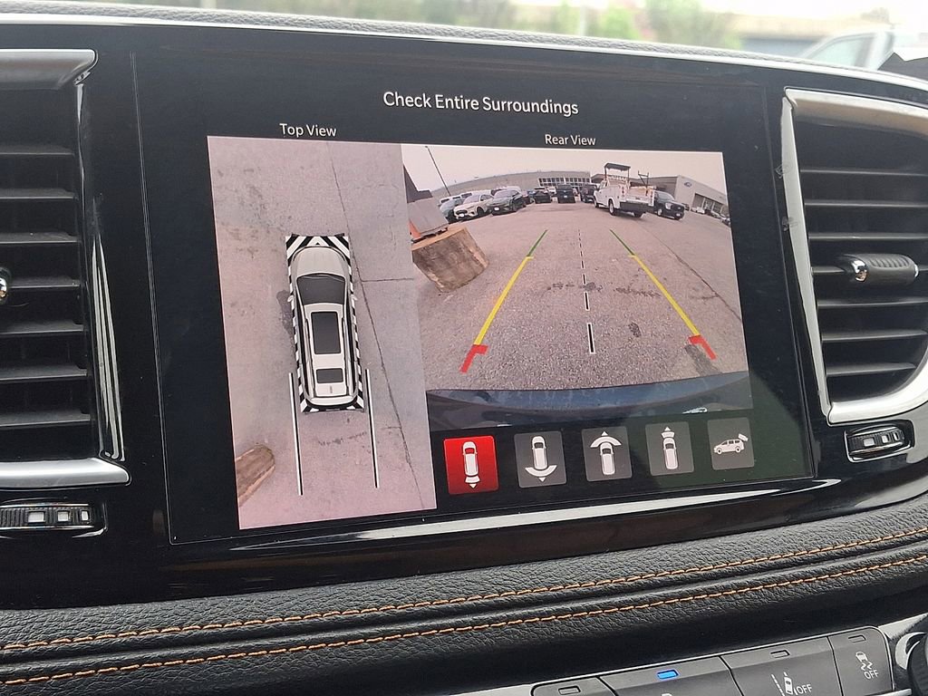 Used 2023 Chrysler Pacifica Pinnacle image 21