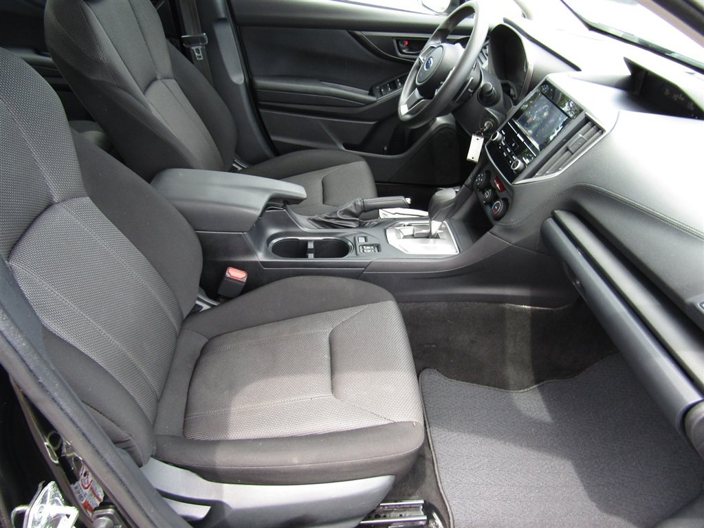 Used 2018 Subaru Impreza 2.0i Premium w/ Eyesight & BSD & Rcta AWD/4WD image 17
