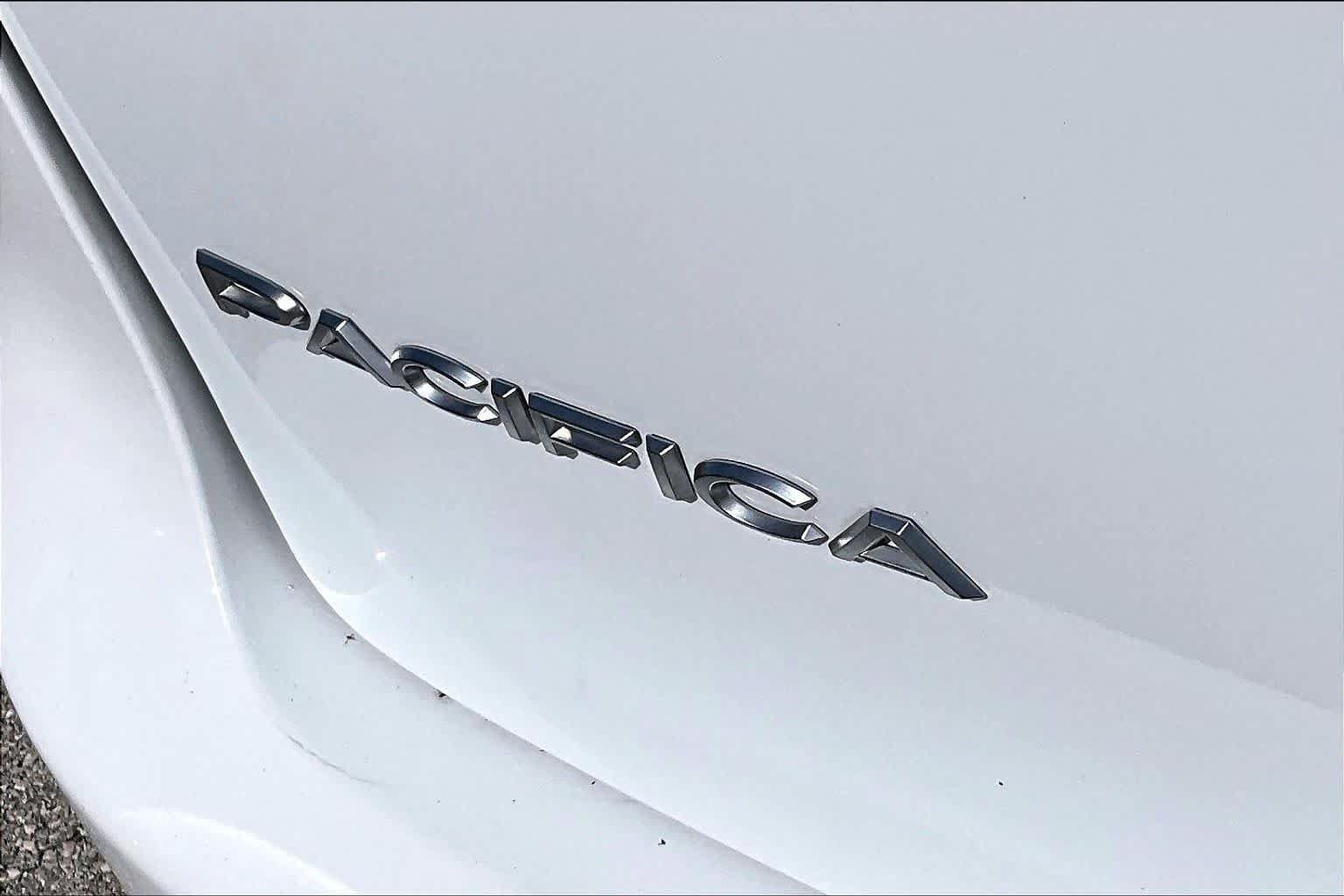 Used 2022 Chrysler Pacifica Pinnacle AWD/4WD image 10