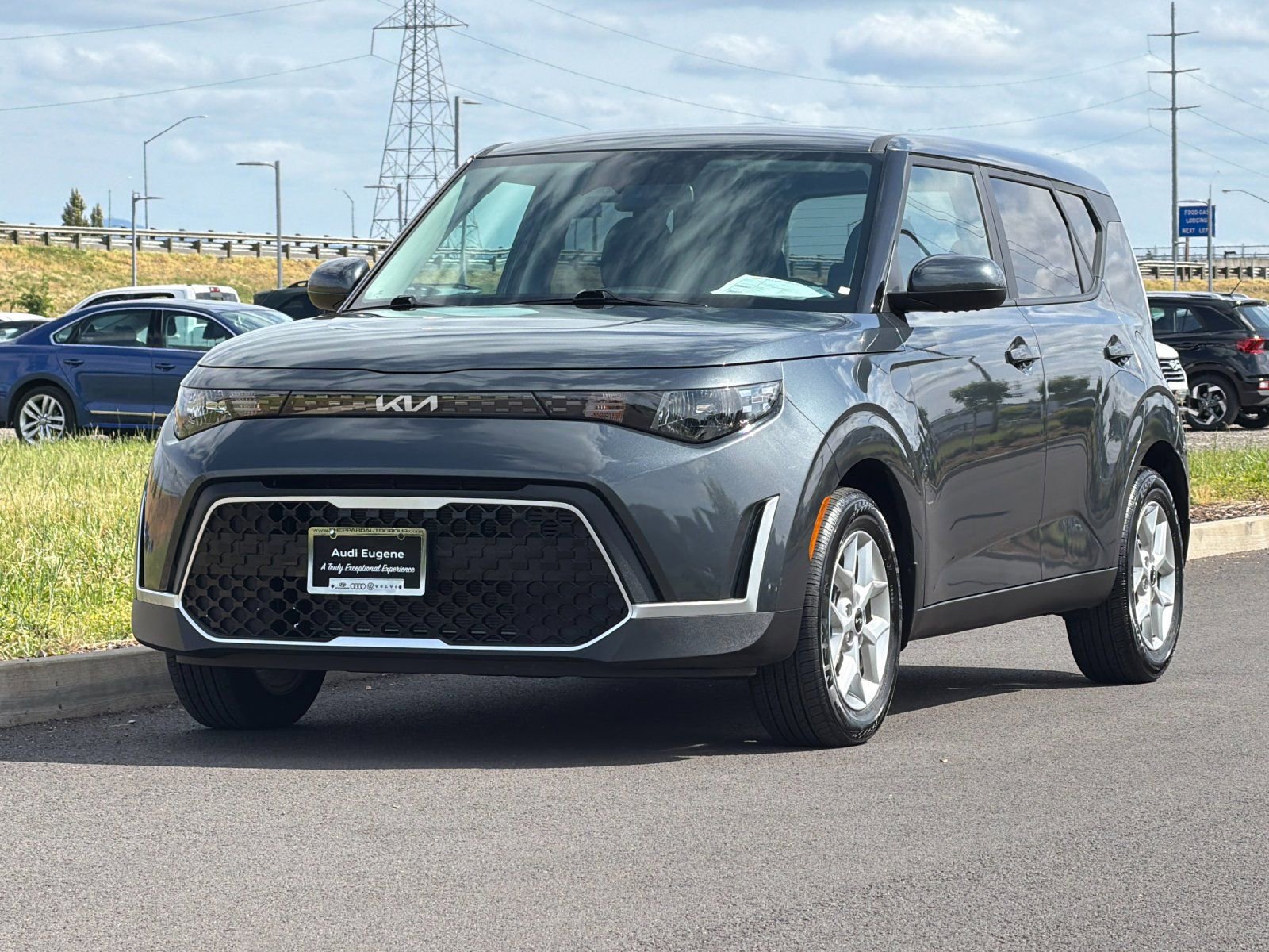 Used 2024 Kia Soul LX w/ Option Group 015 FWD image 7