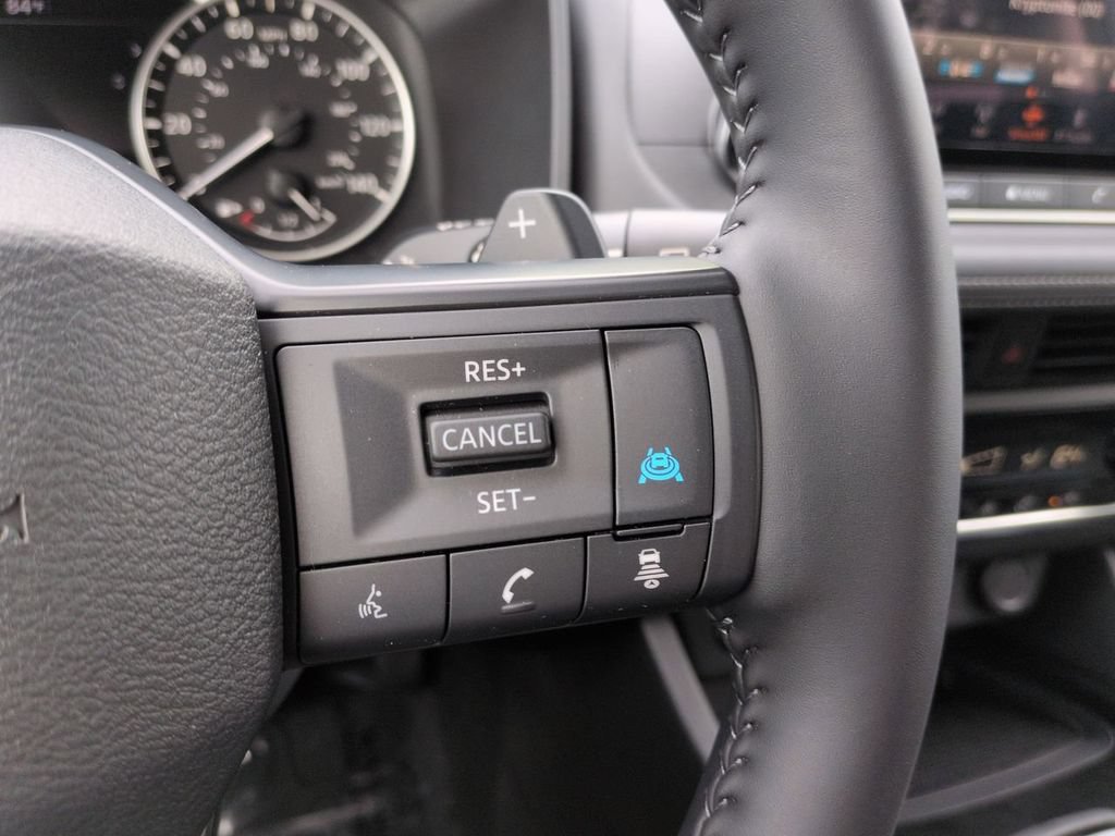 Certified 2026 Nissan Rogue SV FWD image 24
