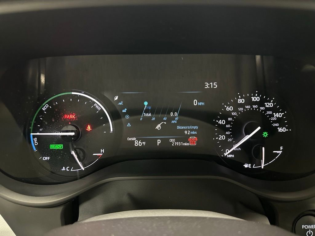 Used 2025 Toyota Sienna LE FWD image 23