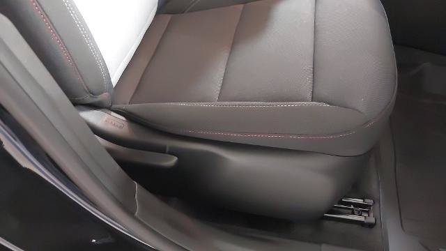 New 2026 Chevrolet Trax RS w/ Sunroof Package FWD image 28