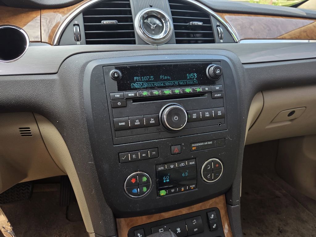 Used 2011 Buick Enclave CXL image 9