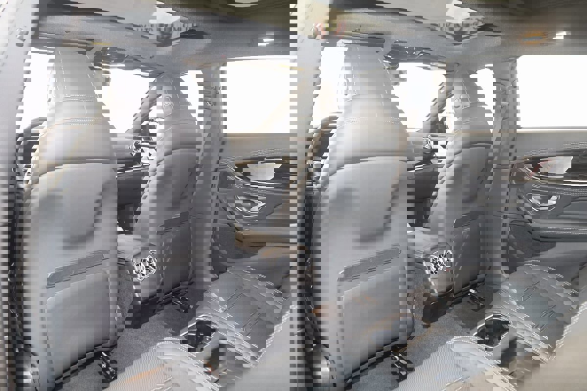 Used 2024 Mercedes-Benz AMG GT 43 image 82