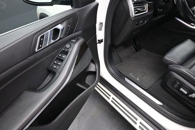 Used 2020 BMW X5 sDrive40i w/ Premium Package RWD image 14