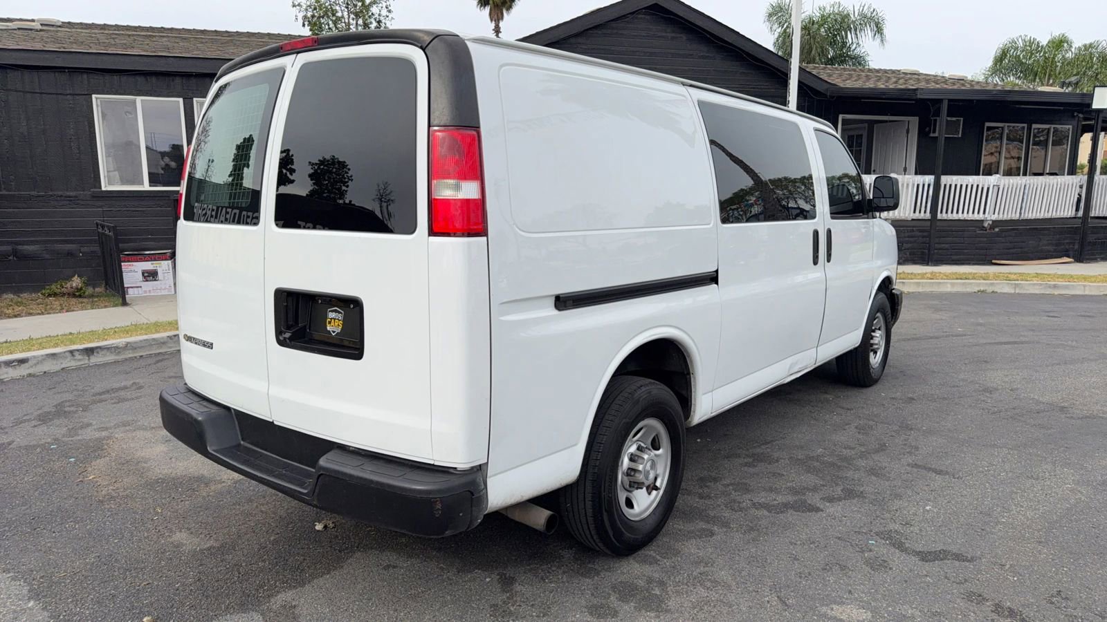 Used 2019 Chevrolet Express 2500 w/ Driver Convenience Package image 8